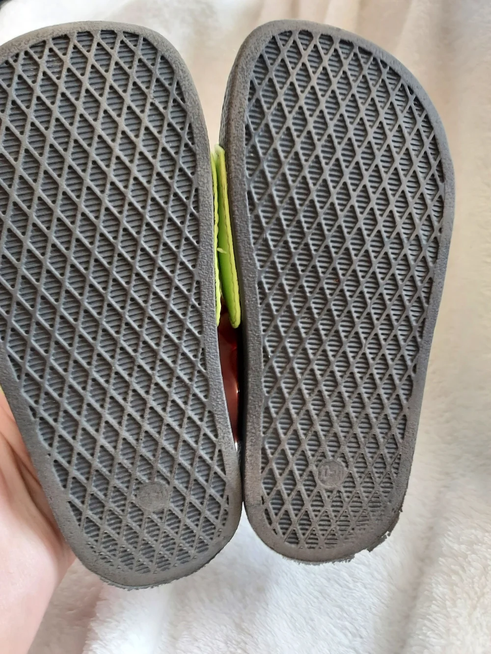 Old Navy Only Good Vibes Kids Slide Sandals Neon Lime & Black 10-11 Beach Pool